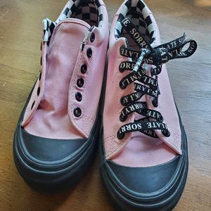 Vans Anaheim Converse style